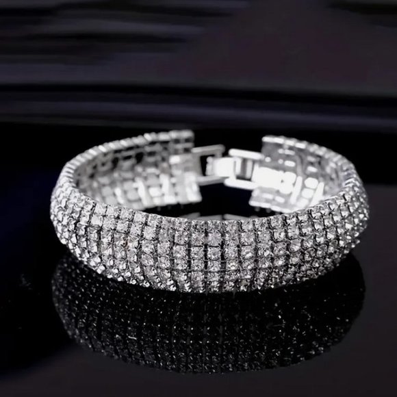 7 Row Curve Full Rhinestone Tennis Bracelet for Women - Copper Sparkling Jewelry - Picture 5 of 8